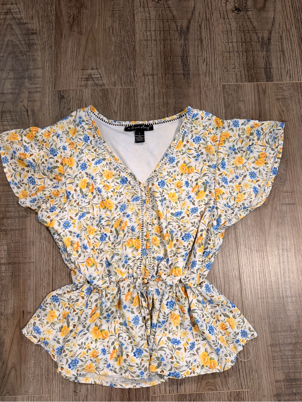 Floral Cinch-Waist V-Neck Blouse in Yellow & Blue - Wonderly